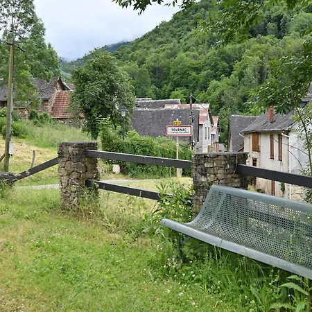 Roulotte Appoline * Arrien-en-Bethmale