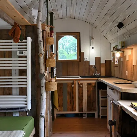 Roulotte Appoline Arrien-en-Bethmale